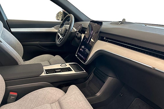 Volvo EX90 7 of 30