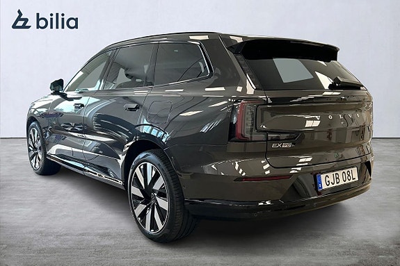 Volvo EX90 2 of 30
