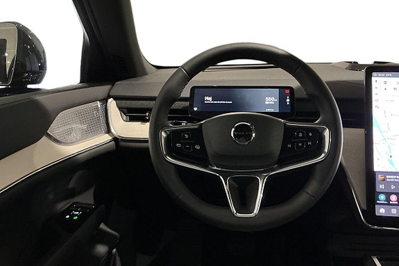 Volvo EX90 13 of 30