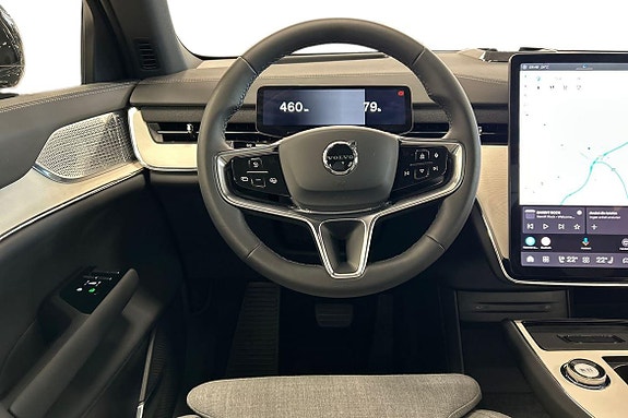 Volvo EX90 11 of 30
