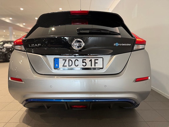 Nissan Leaf 5 of 11