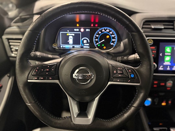 Nissan Leaf 7 of 11