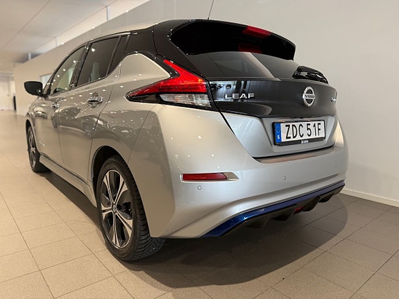 Nissan Leaf 6 of 11