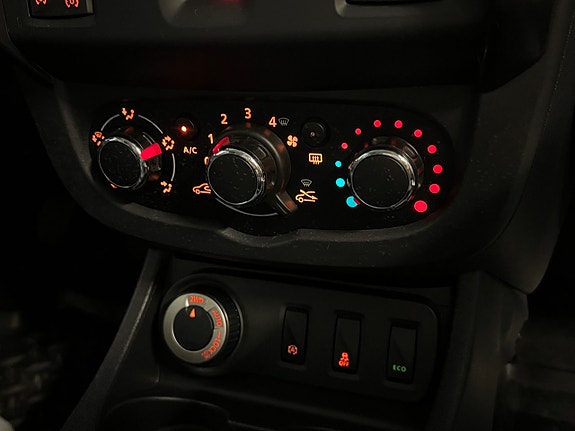 Dacia Duster 27 of 28