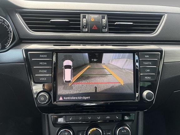 Skoda Superb 17 of 20
