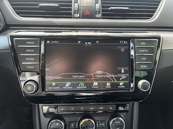 Skoda Superb 16 of 20