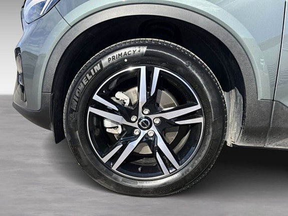 Volvo XC40 8 of 20
