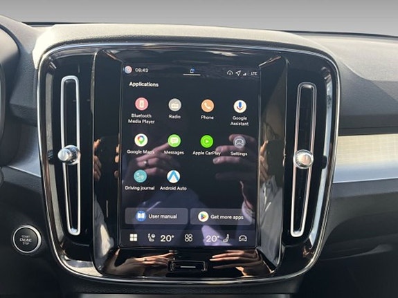 Volvo XC40 18 of 20