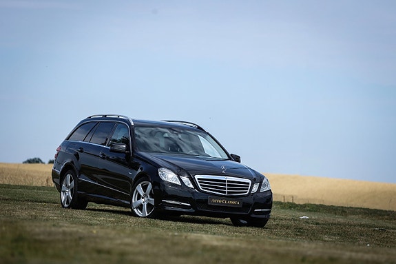 Mercedes-Benz E350 9 of 25