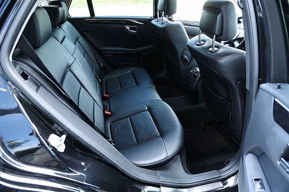 Mercedes-Benz E350 18 of 25