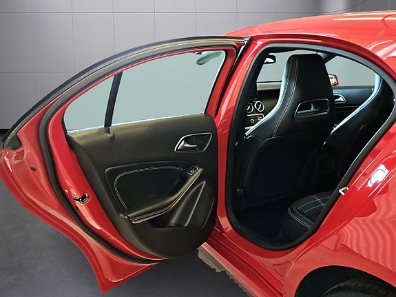 Mercedes-Benz A180 14 of 29