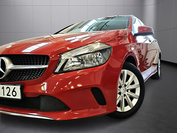 Mercedes-Benz A180 2 of 29