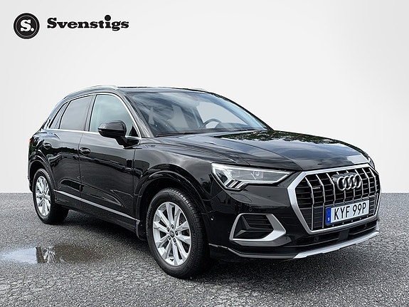 Audi Q3 7 of 12