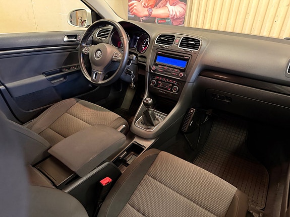 Volkswagen Golf VI 7 of 11