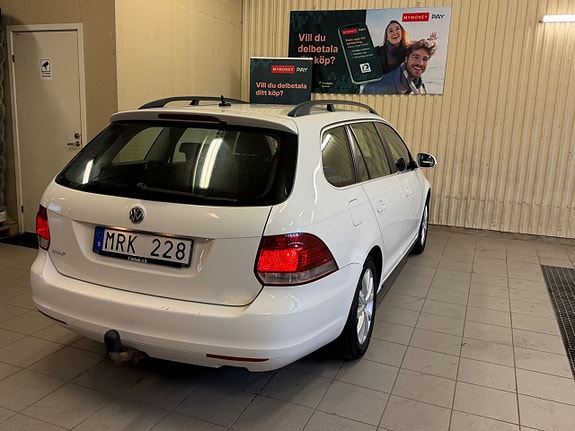 Volkswagen Golf VI 4 of 11
