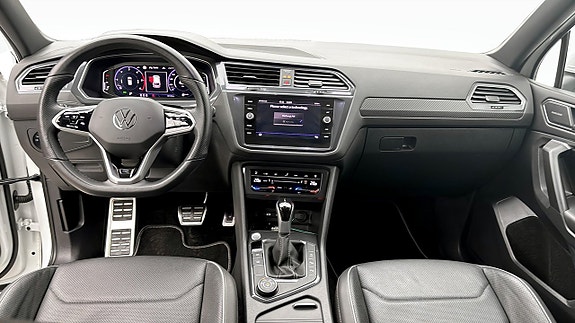 Volkswagen Tiguan 10 of 12