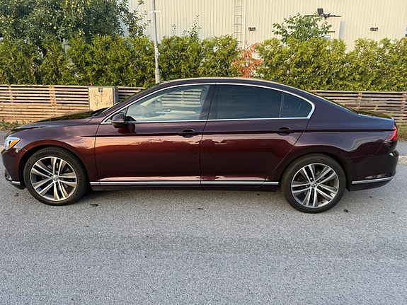Volkswagen Passat 5 of 10