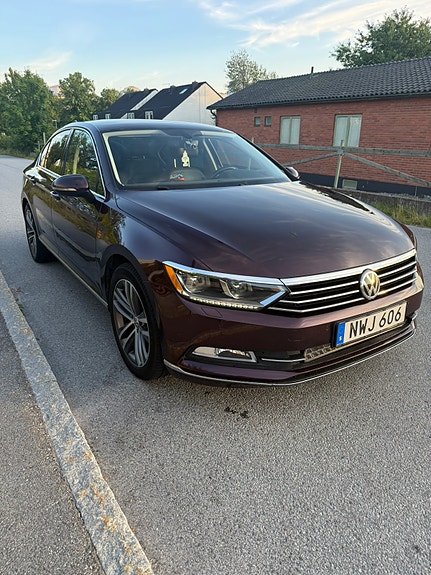 Volkswagen Passat 3 of 10