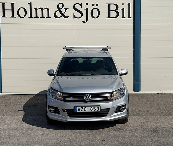 Volkswagen Tiguan 2 of 18
