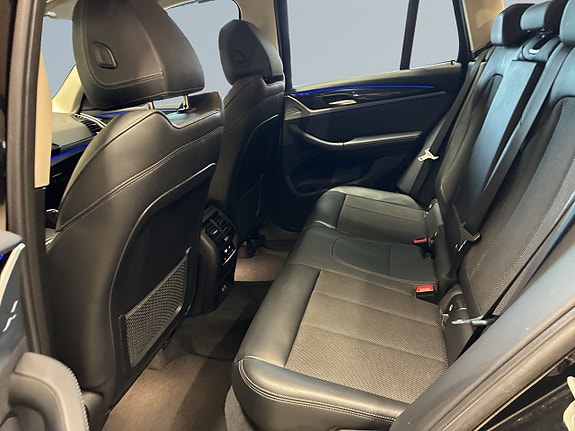 BMW X3 13 of 19