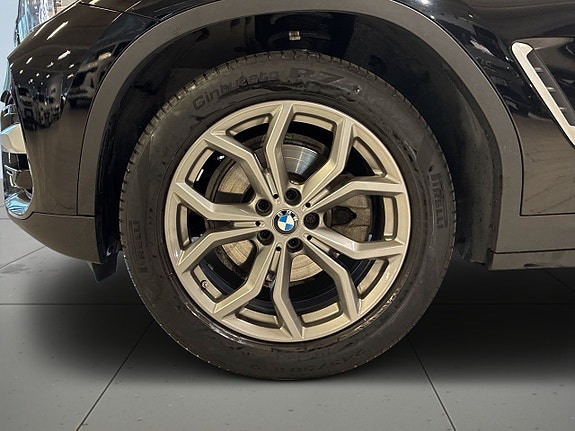 BMW X3 14 of 19