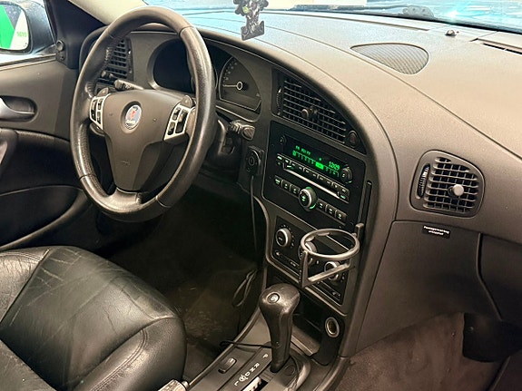 Saab 9-5 9 of 17