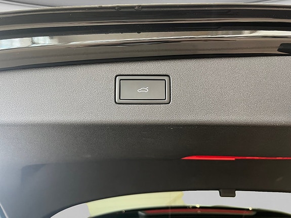 Volkswagen Tiguan 7 of 13