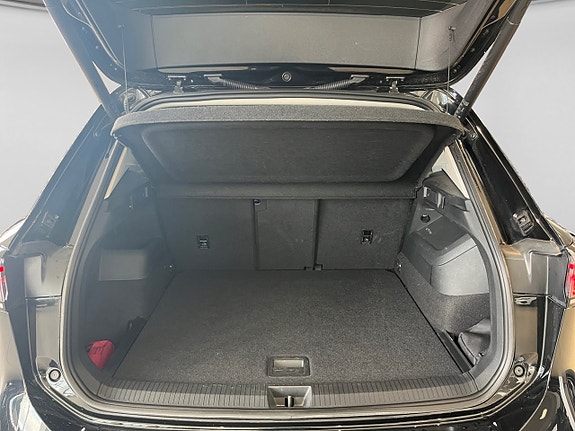 Volkswagen Tiguan 5 of 13