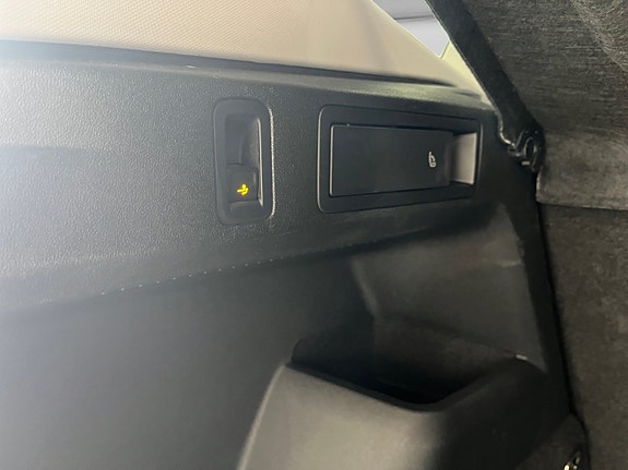 Volkswagen Tiguan 6 of 13