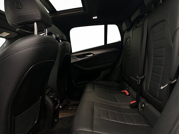 BMW X4 17 of 30