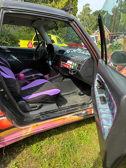 Suzuki X-90 7 of 11