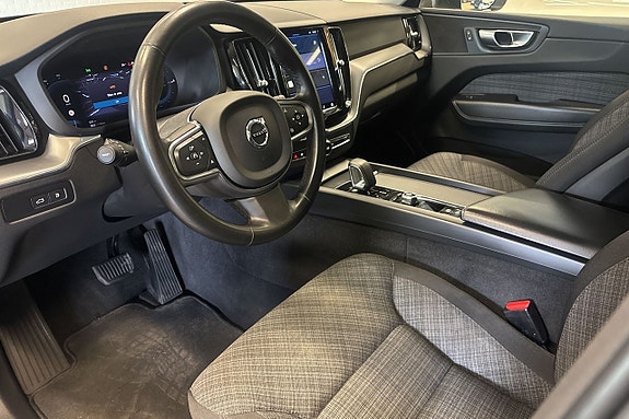 Volvo XC60 10 of 15