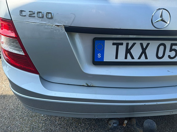 Mercedes-Benz C200 4 of 10