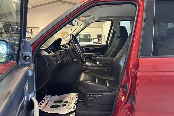 Land Rover Range Rover Sport 12 of 23