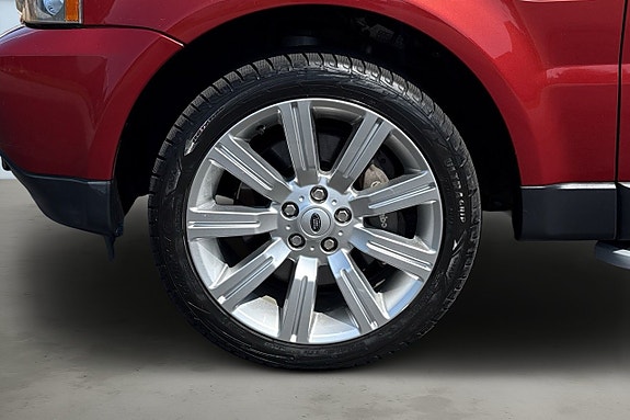 Land Rover Range Rover Sport 9 of 23