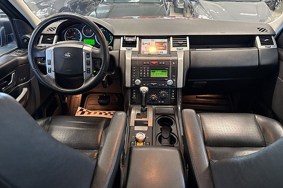 Land Rover Range Rover Sport 17 of 23