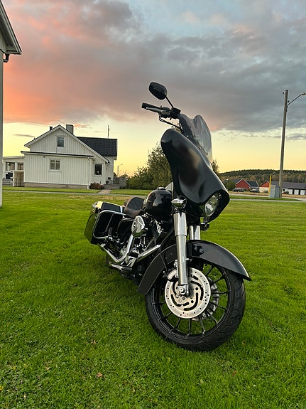 Harley-Davidson Road King 3 of 3