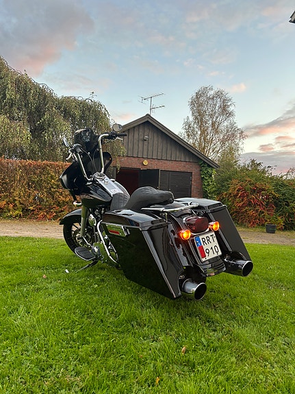 Harley-Davidson Road King 2 of 3