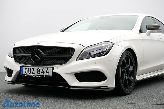 Mercedes-Benz CLS220 11 of 30