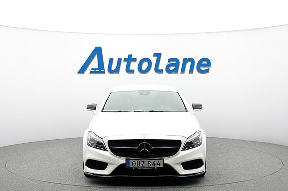 Mercedes-Benz CLS220 3 of 30