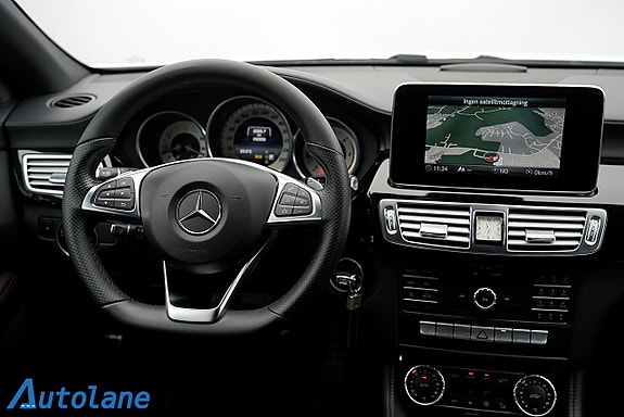 Mercedes-Benz CLS220 28 of 30