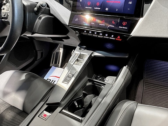 Peugeot 408 12 of 17