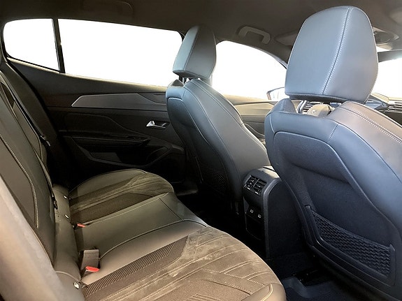 Peugeot 408 14 of 17