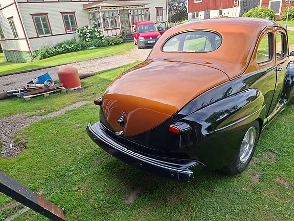Ford 5-Window 4 of 9