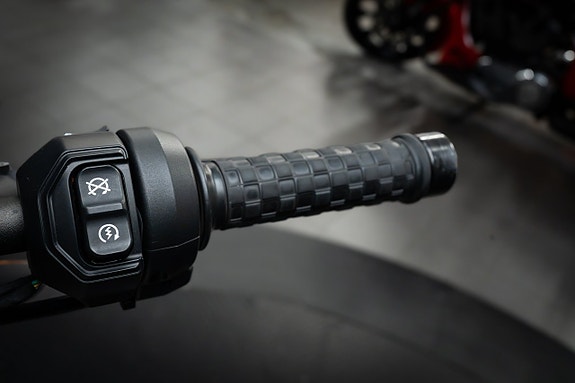 Indian FTR 1200 S "Akrapovic" 17 of 17