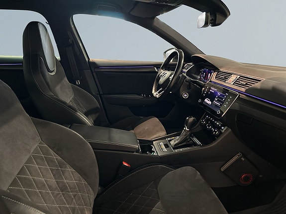 Skoda Superb 10 of 22
