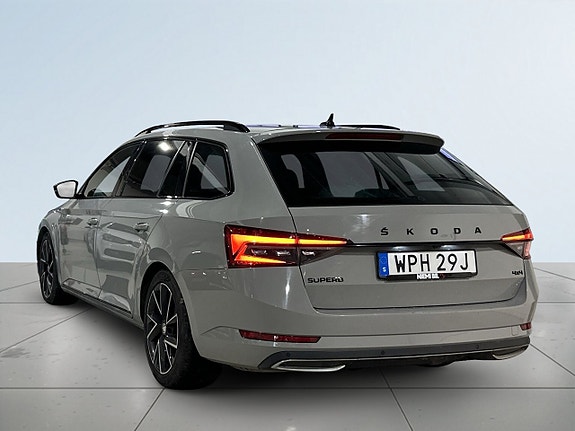 Skoda Superb 5 of 22