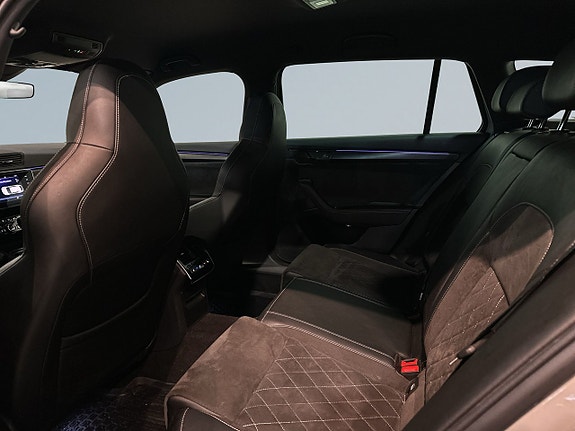 Skoda Superb 13 of 22