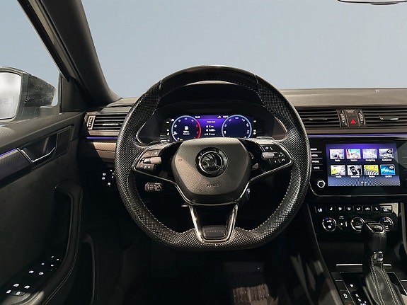 Skoda Superb 9 of 22