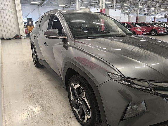 Hyundai Tucson 3 of 10